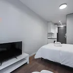 Arama, Nilie Hospitality Mgmt アパート *